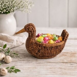 Woven Duck Basket Vintage Rattan Folk Decor 7"